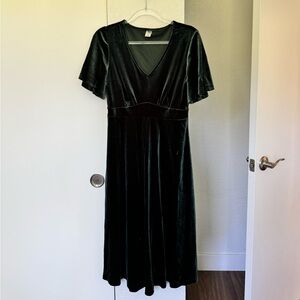 Old Navy Green Flutter Sleeve V-Neck Dress